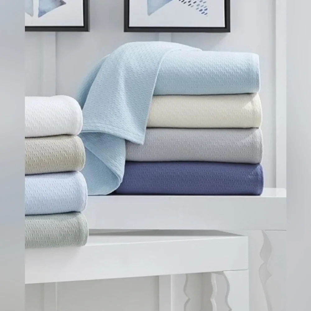 Sferra's Home Collection Plush Blankets Twin size white ivory NWT